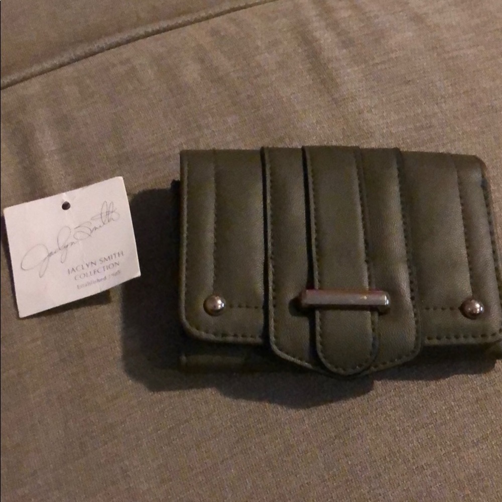 Jaclyn Smith Wallet